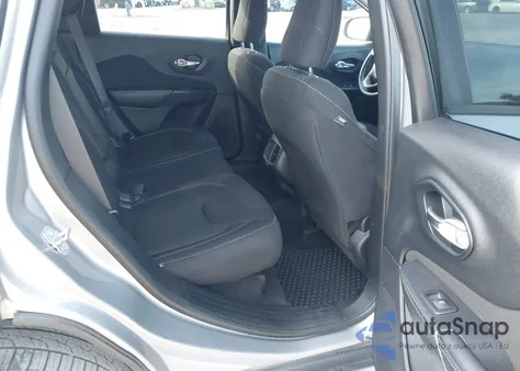 2016 Jeep Cherokee Altitude z USA, uszkodzony, nr VIN 1C4PJMCS6GW202994